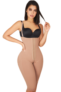 Cargar imagen en el visor de la galería, Faja moldeadora larga con espalda cubierta y cremallera perineal
