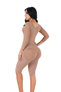 Cargar imagen en el visor de la galería, Faja moldeadora larga con sujetador y mangas
