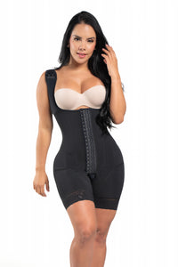 Load image into Gallery viewer, Butt Lifting Girdle with Mid Legs Hooks with Front &amp; Back Rods | HS1024
